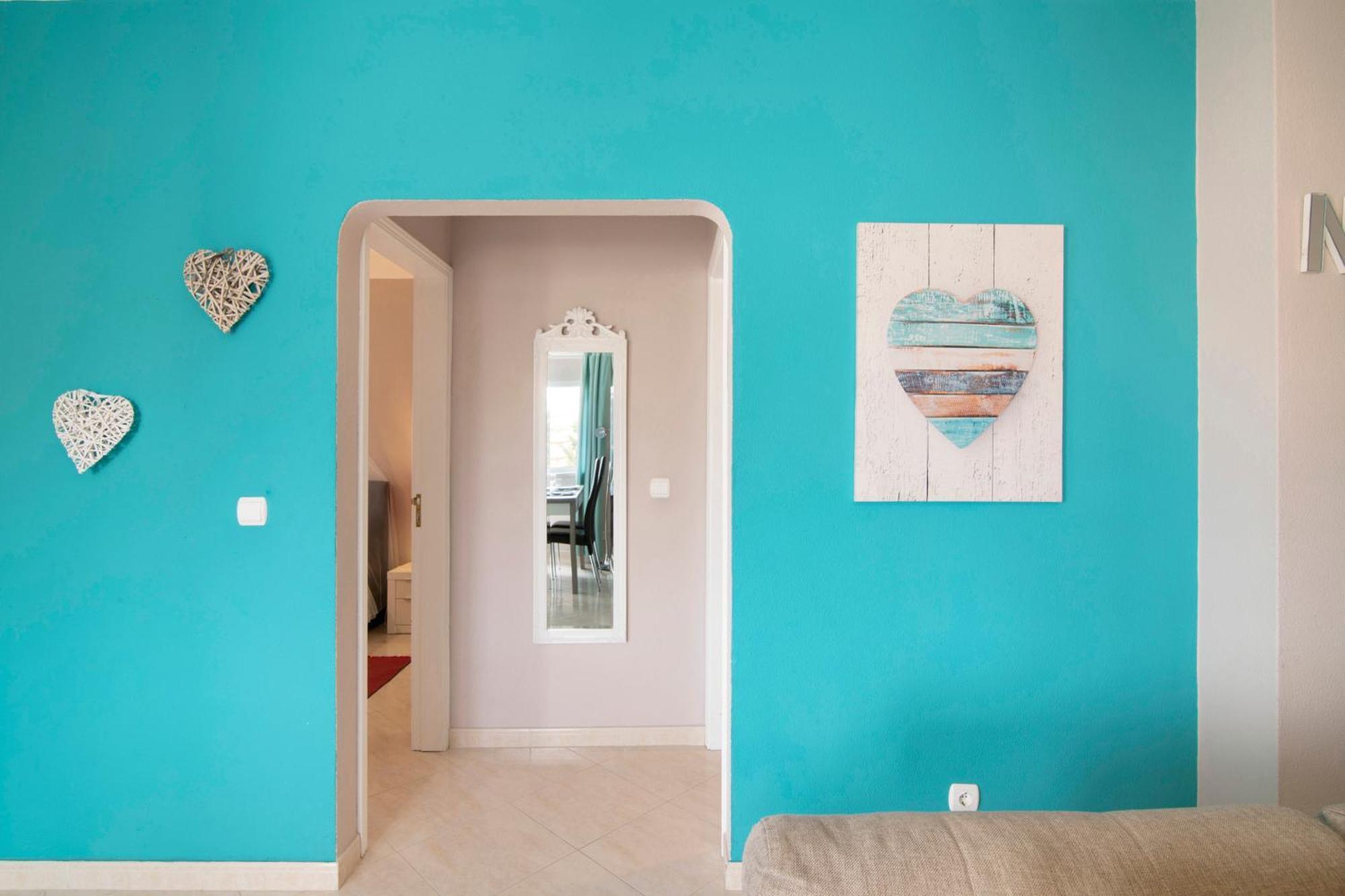 Blue House Apartment *
